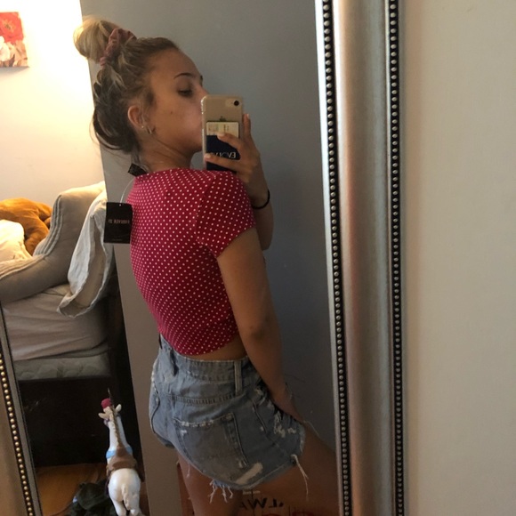 ❌ SOLD ❌ Tie Front Polka Dot Top - Picture 3 of 4